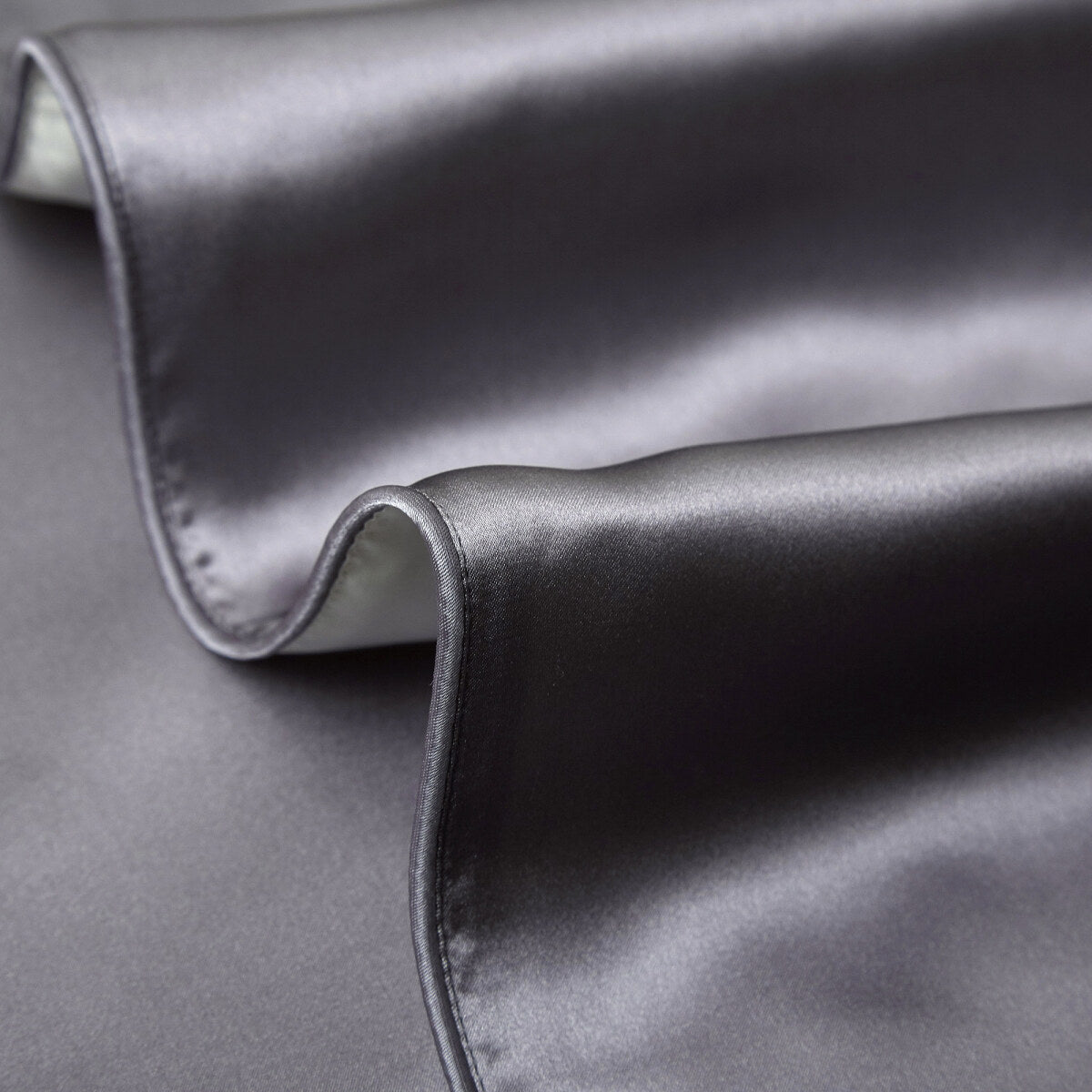 Mulberry Silk Beauty Pillowcase Duo, picture 3 of 8