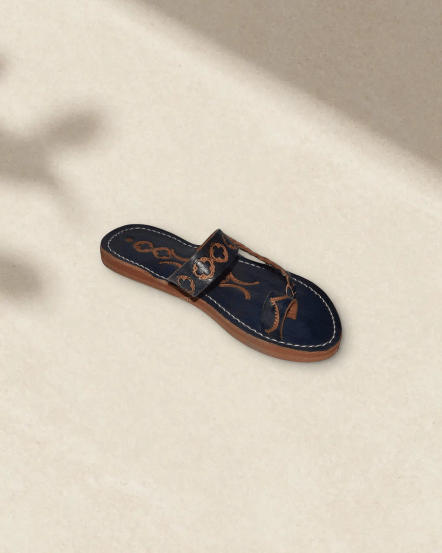 Hand-Stitched Leather Thong Sandals in Grey