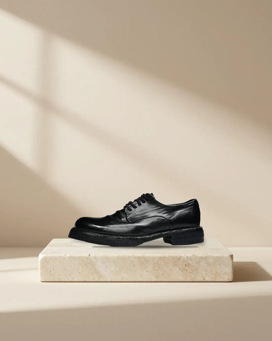 Men’s Heritage Calfskin Lace-Up Derby Shoes in Black