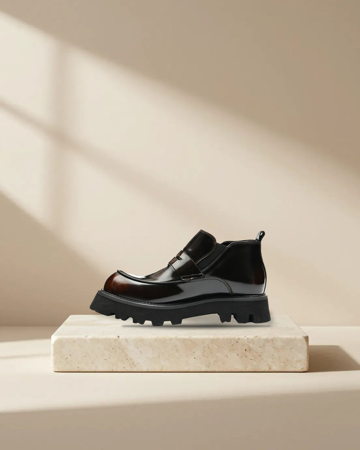 Men’s Glossy Calfskin Chelsea Boots, picture 8 of 8