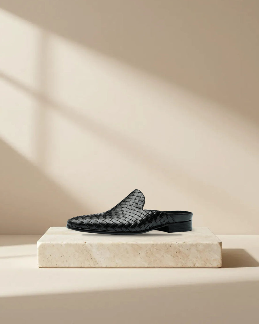 Men’s Woven Calfskin City Stroll Mules in Black